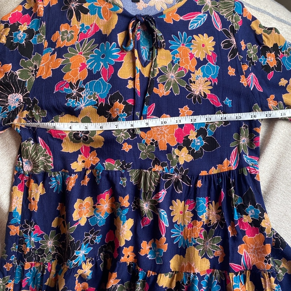 RACHEL ZOE Floral Peasant Blouse With Neck Tie - Picture 7 of 10